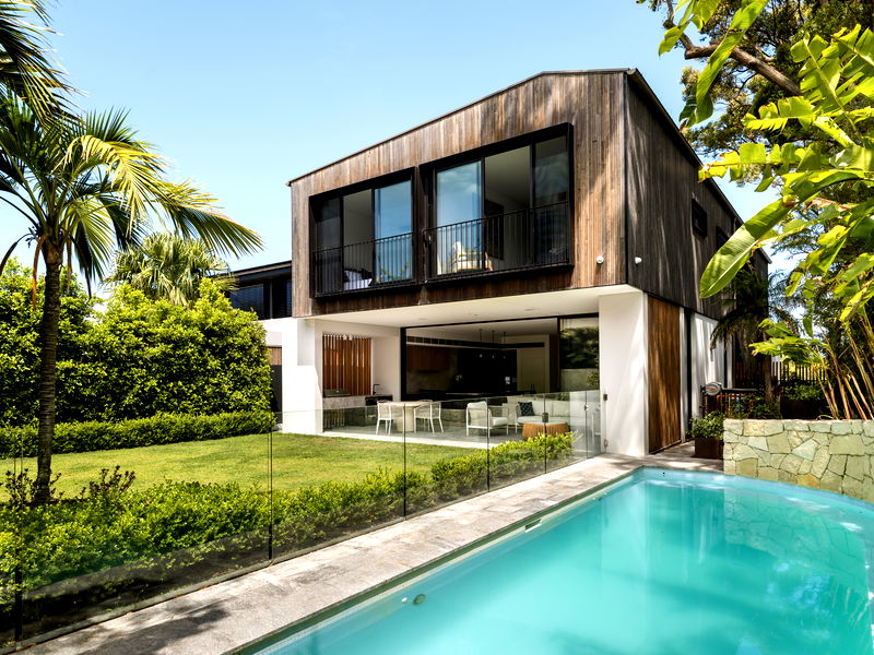 Clifton Modern Luxe (Heated Pool)