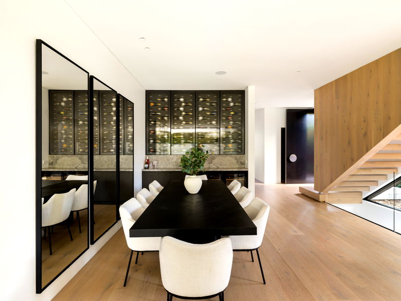 Clifton Modern Luxe (Heated Pool)