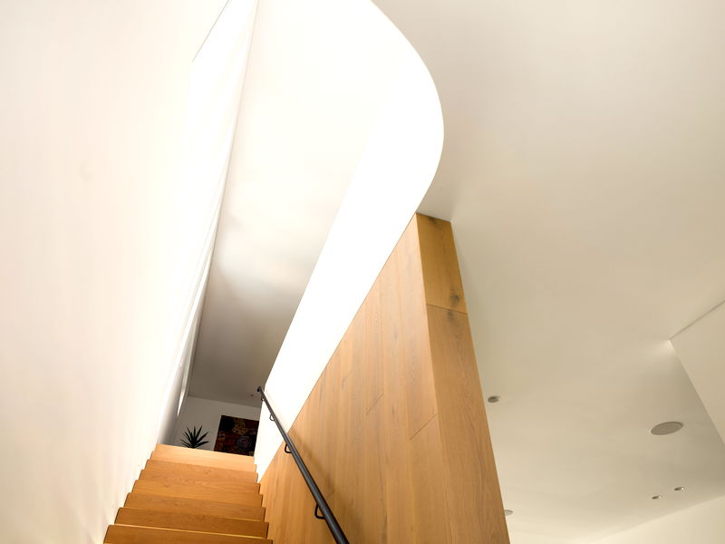 Clifton Modern Luxe (Heated Pool)