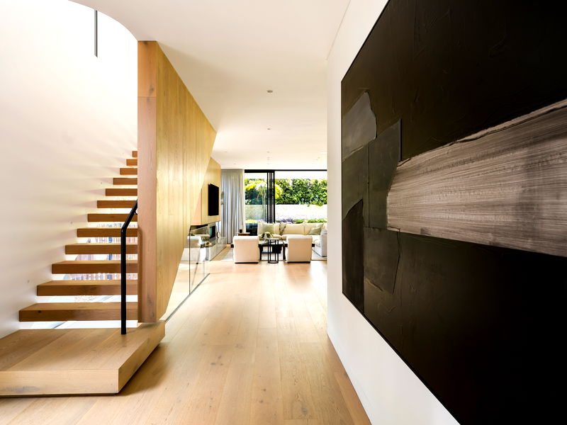 Clifton Modern Luxe (Heated Pool)