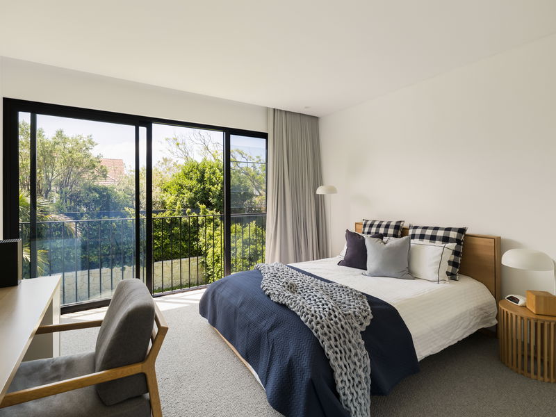 Clifton Modern Luxe (Heated Pool)