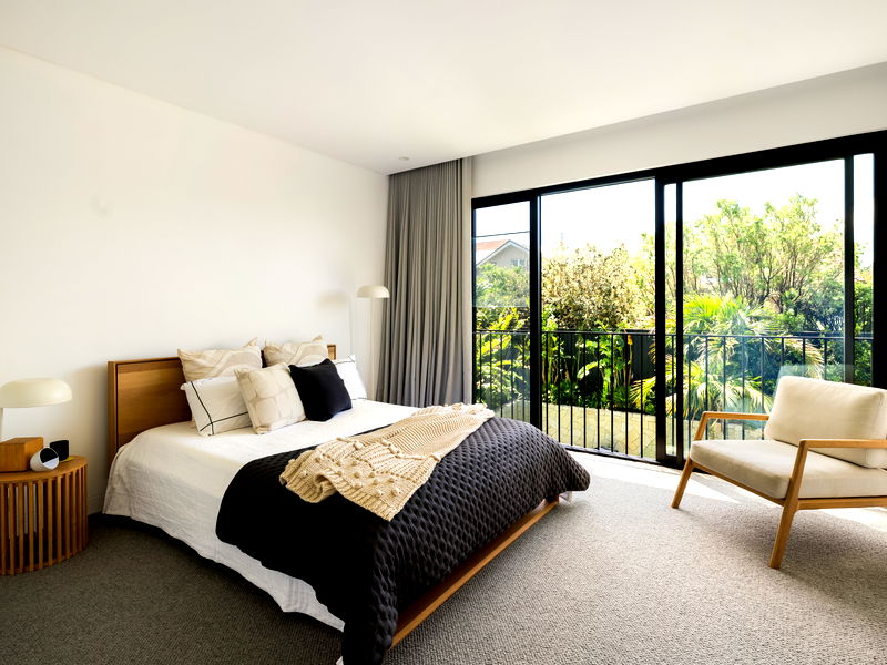 Clifton Modern Luxe (Heated Pool)