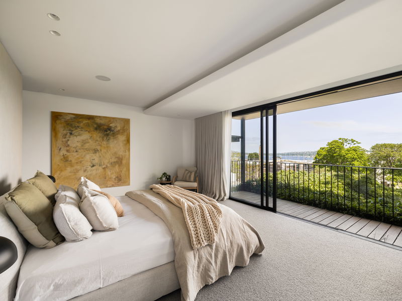 Clifton Modern Luxe (Heated Pool)