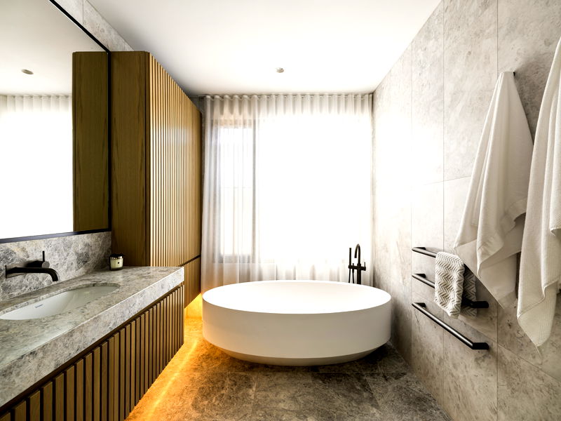 Clifton Modern Luxe (Heated Pool)