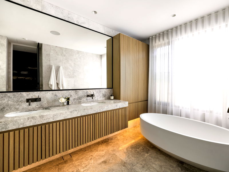 Clifton Modern Luxe (Heated Pool)