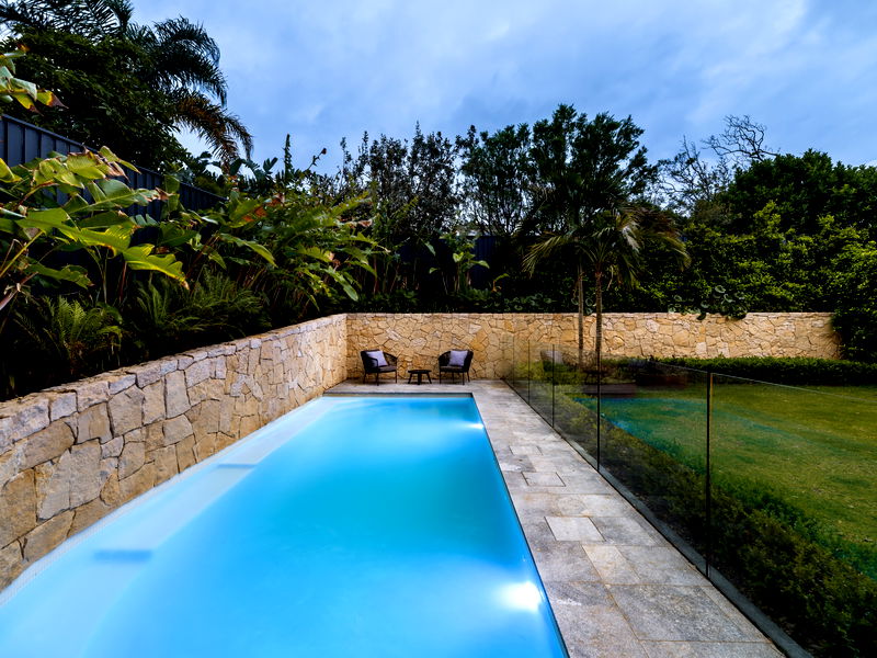 Clifton Modern Luxe (Heated Pool)
