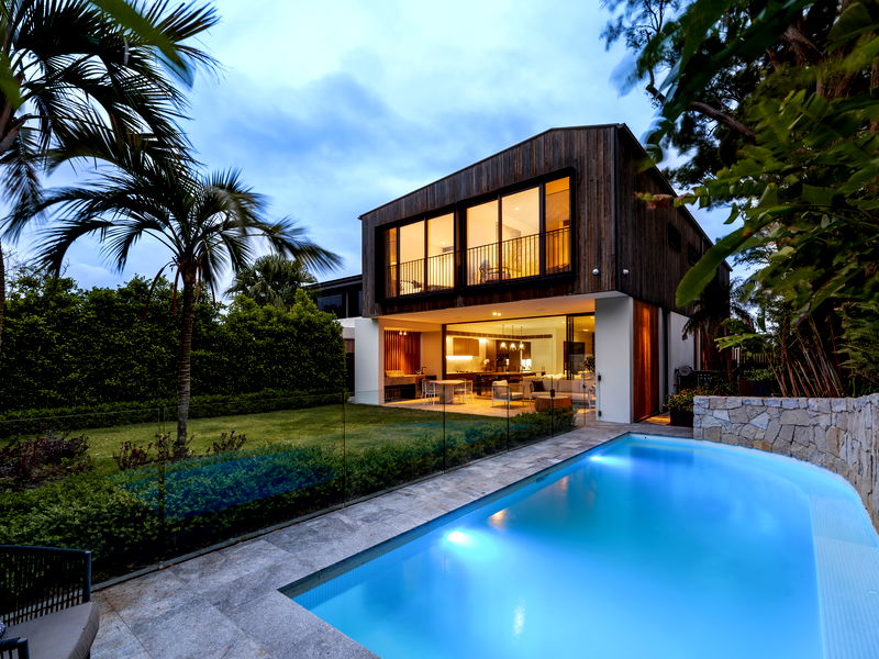 Clifton Modern Luxe (Heated Pool)