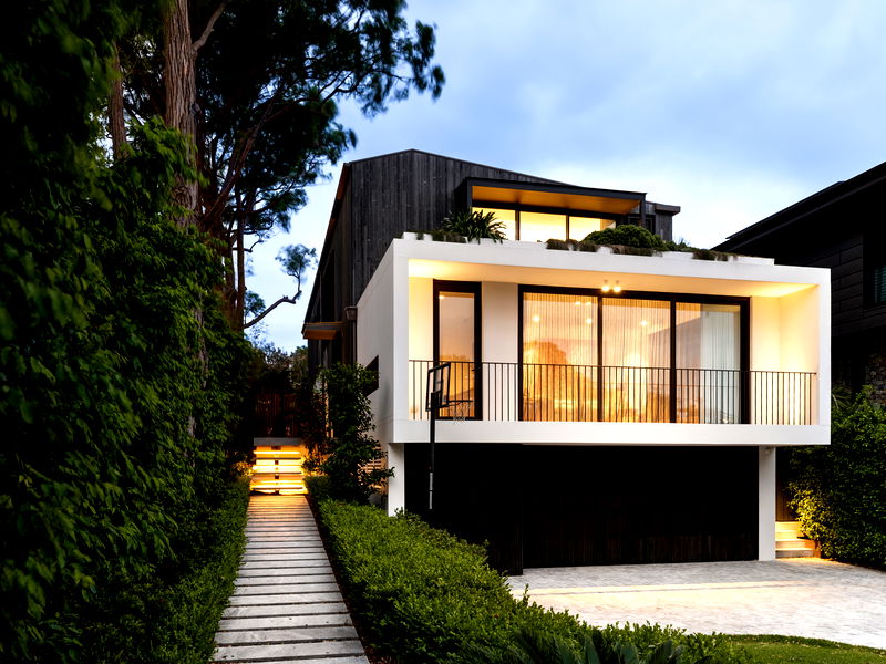 Clifton Modern Luxe (Heated Pool)