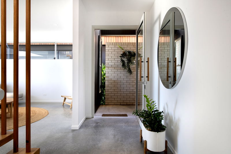 The Marlin (Walk to Beach)