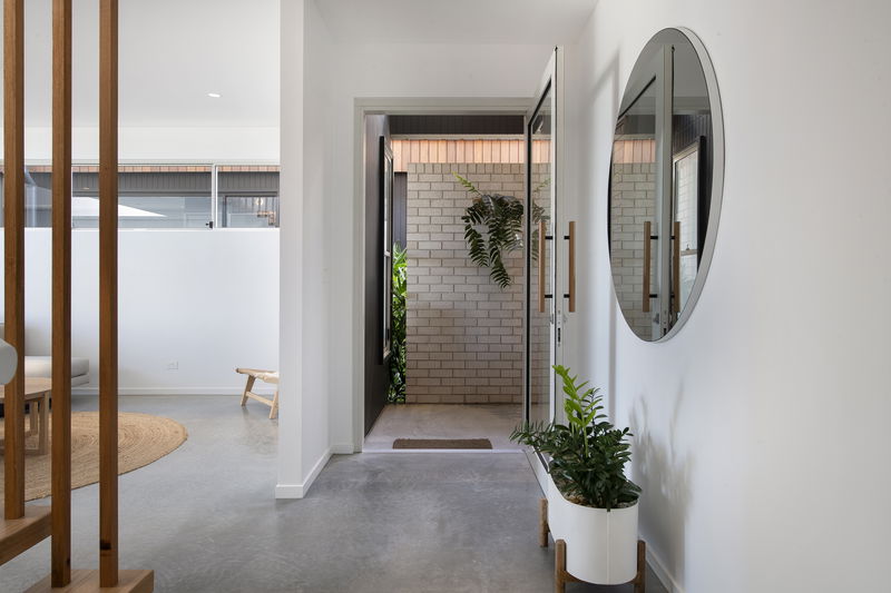 The Marlin (Walk to Beach)