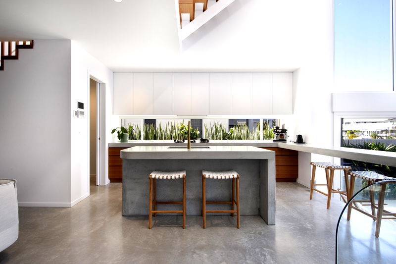 The Marlin (Walk to Beach)