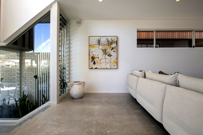 The Marlin (Walk to Beach)