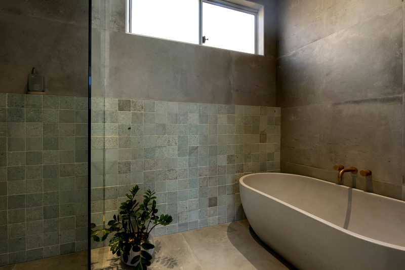 The Marlin (Walk to Beach)