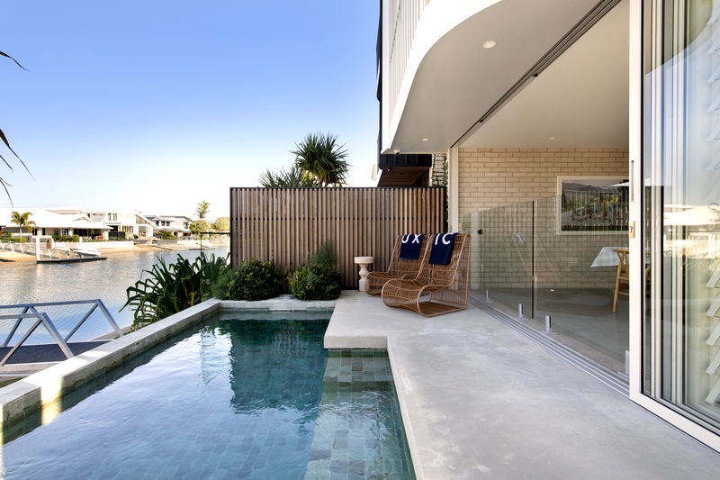 The Marlin (Walk to Beach)