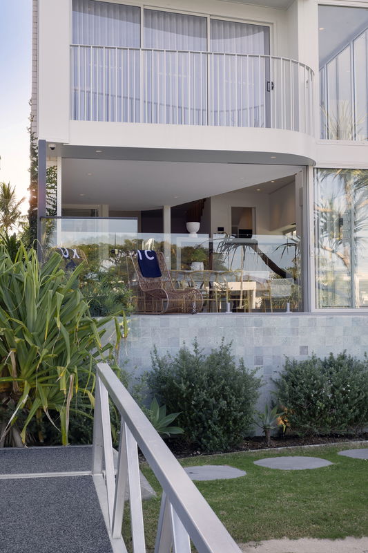 The Marlin (Walk to Beach)