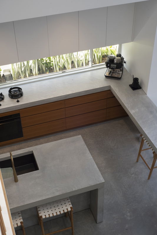 The Marlin (Walk to Beach)