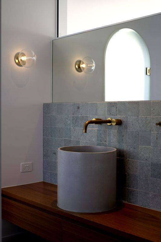 The Marlin (Walk to Beach)