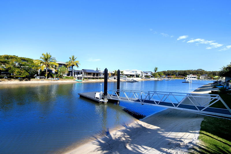 The Marlin (Walk to Beach)