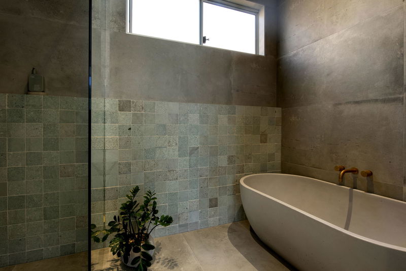 The Marlin (Walk to Beach)