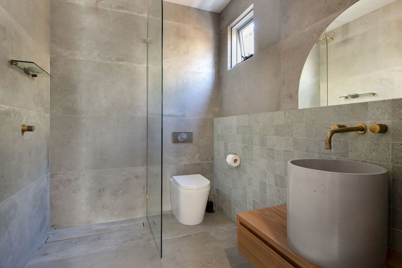 The Marlin (Walk to Beach)