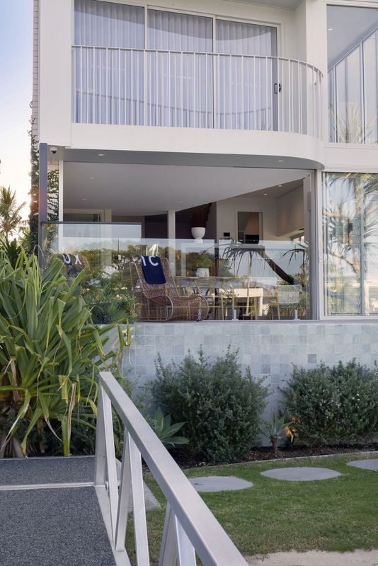 The Marlin (Walk to Beach)