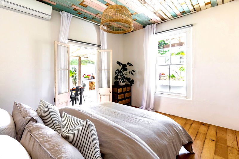 Pacifique on Pacific