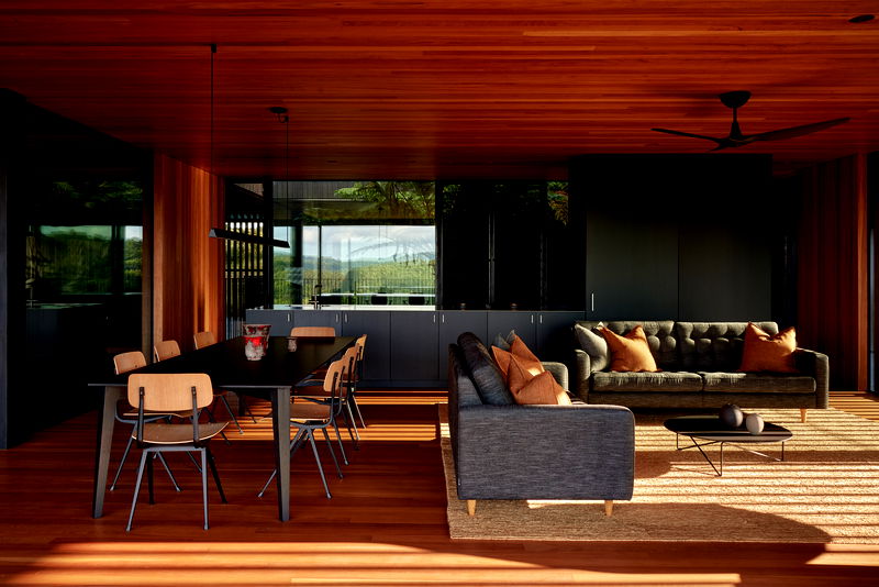 Federal House (With Pool)