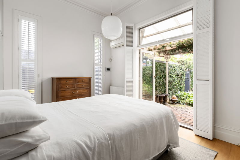 Sorrento House (With Car Parking)