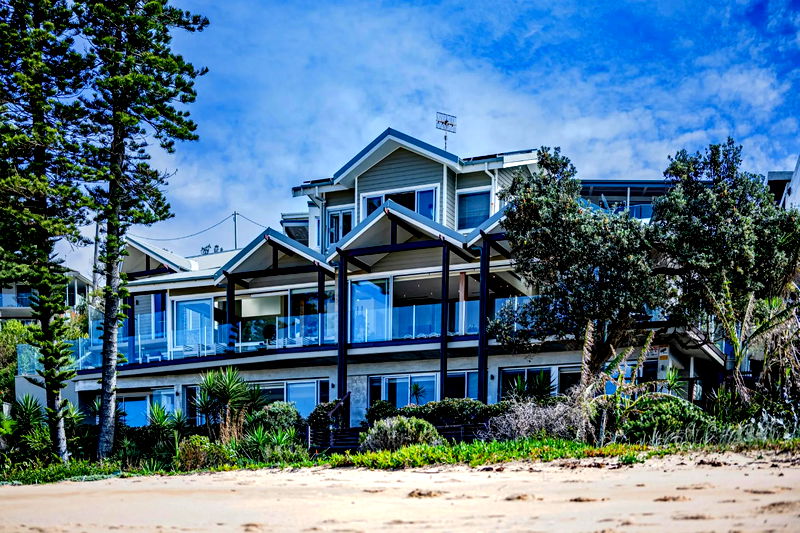Alaya at Toowoon Bay (On the beach)