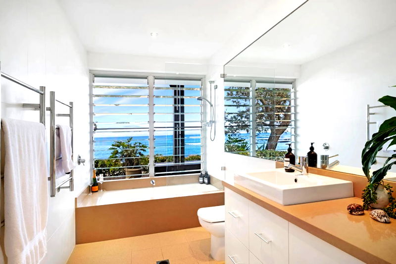 Alaya at Toowoon Bay (On the beach)