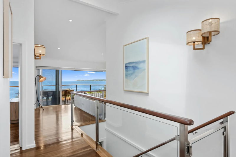 Kalani at Killcare (Walk to the beach)