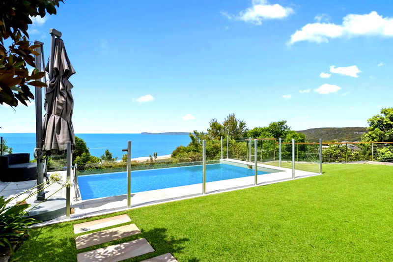 Kalani at Killcare (Walk to the beach)