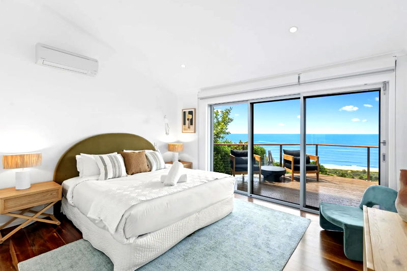 Kalani at Killcare (Walk to the beach)