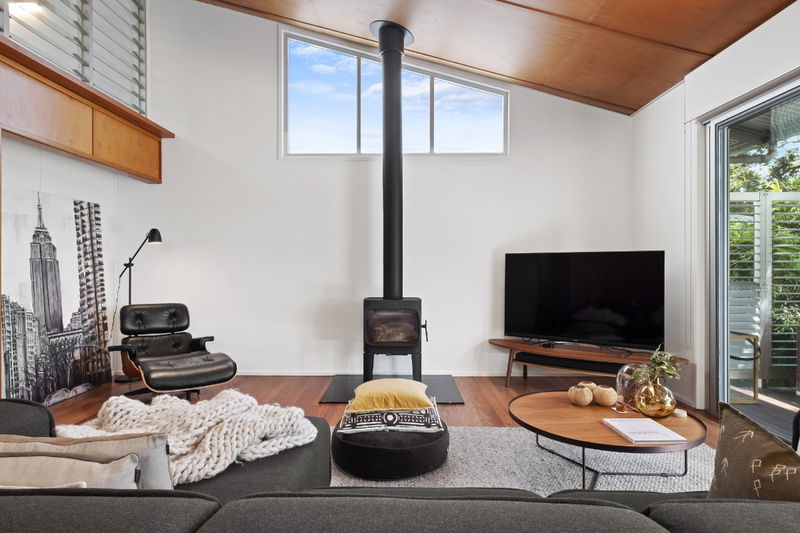 Tranquility at Pretty Beach (Walk to the beach)