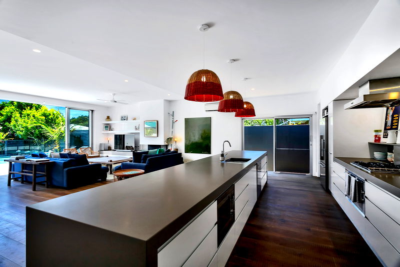 Stonecutters 2 - in the heart of town