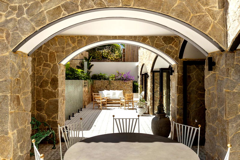 The Paloma Luxe (Walk to the beach)