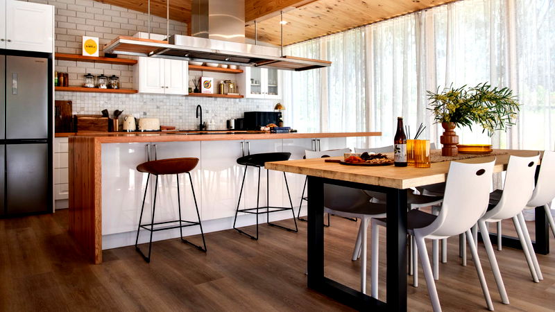 Kangaroo Creek (With Car Parking)