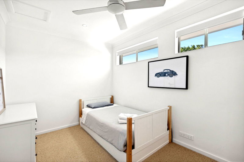 Balmoral Luxe Escape (Walk to Beach)