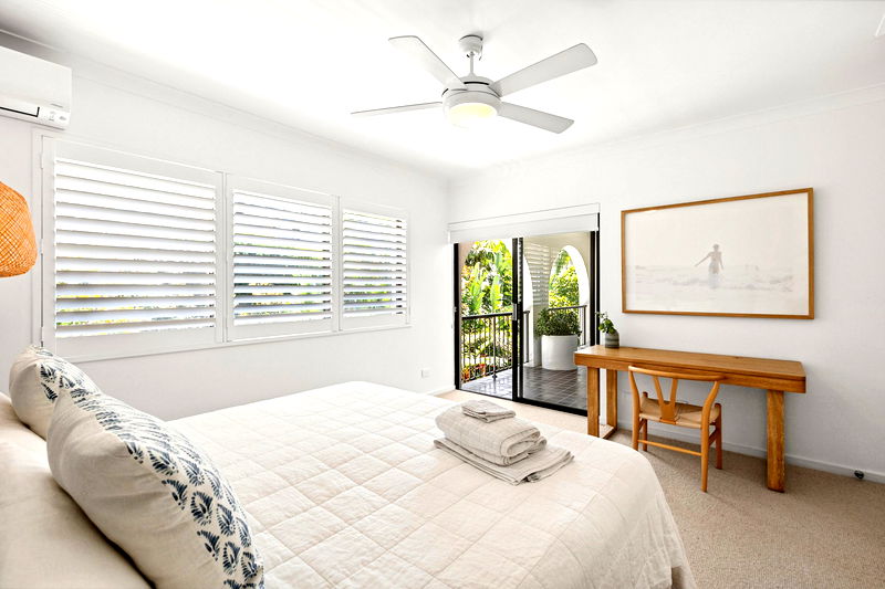 Balmoral Luxe Escape (Walk to Beach)